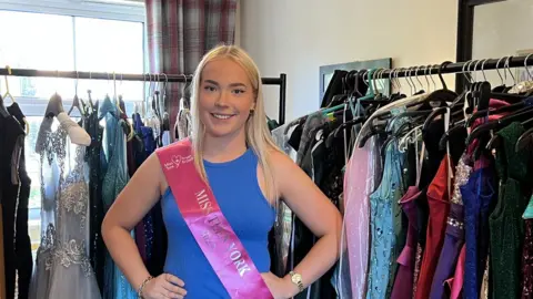 Cost of living Mum and daughter in York offer prom dress loan scheme