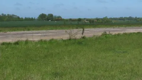 Roger Jones/Geograph Landing strip at Beccles Airfield