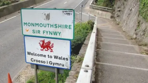 Jaggery/ Geograph Monmouthshire sign