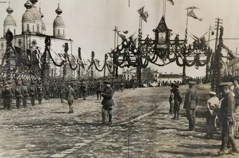 Lord Ironside British and French troops lining up in Arkhangelsk in 1919