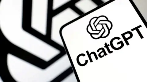 Reuters ChatGPT-logoen på en telefonskjerm