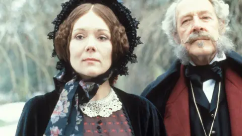 BBC She went on to portray Lady Honoria Dedlock, opposite Robin Bailey as Sir Leicester Dedlock, in a TV adaptation of the Charles Dickens novel, Bleak House