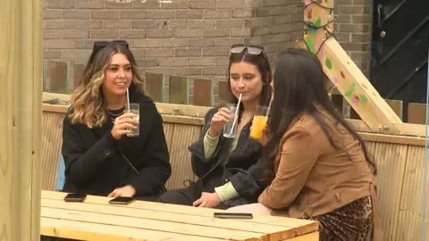 Women in a beer garden