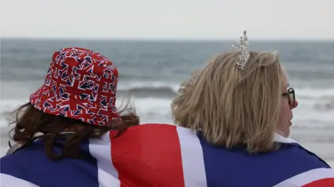 Paul Box people enjoying air display