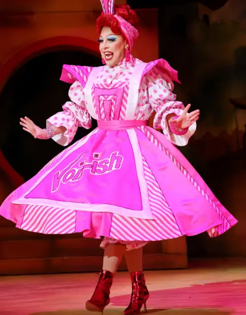 Barry Rivett La Voix in Aladdin at the Waterside Theatre, Aylesbury