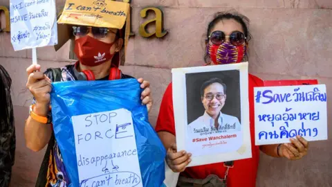 Getty Images People protests the disappearance of Wanchalearm Satsaksit