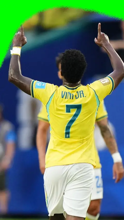Vinícius Júnior celebrating his second goal 