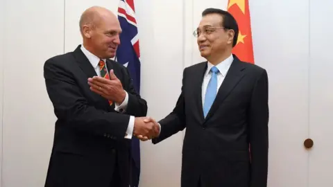 Getty Images Australian Senate President Stephen Parry with Chinese Premier Li Keqiang