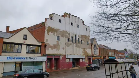 LDRS Galaxy Row Cinema