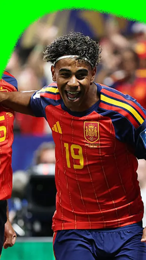 Lamin Yamal celebrates scoring the opener for Spain against Saudi Arabia.