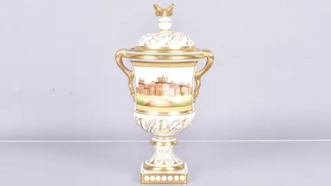 Special Auction Services Vase