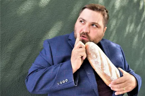 Daniel Lobell Daniel Lobell