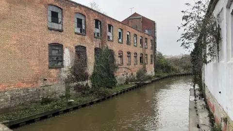 BBC Photo of the outside of the Trowbridge factory
