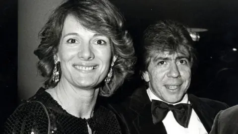 Getty Images Margaret Jay and Carl Bernstein photographed astatine  a party