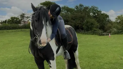 Cara Turnbull horse and rider