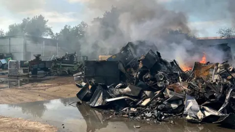 Nottinghamshire Fire and Rescue Service Flaming scrap