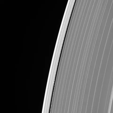 NASA/JPL-CALTECH/SSI Rings