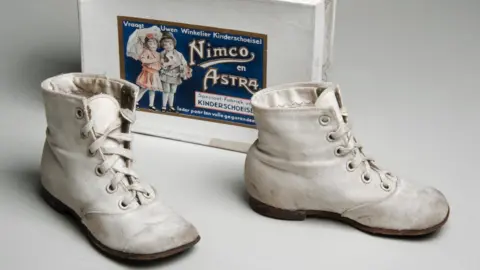 Leeds Museums Childs boots