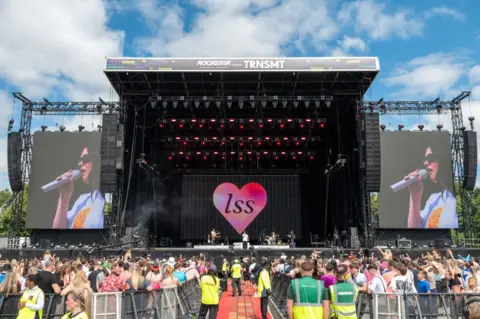 Getty Images Photo of the crowd at Glasgow Green