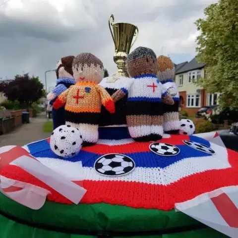 Knitting Nana A postbox topper dedicated to England at the Euros