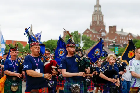 EPA Pipers, Boston