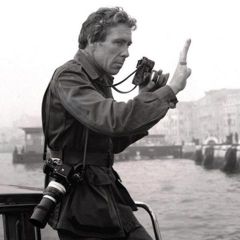 Obituary: Lord Snowdon - BBC News