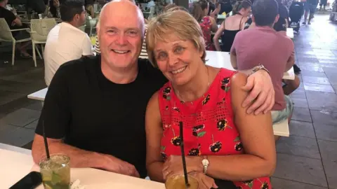 Family photo Peter and Karen Beedle