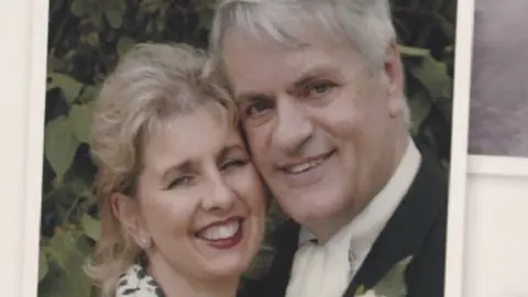 Family photo Karen and Julian Wilson