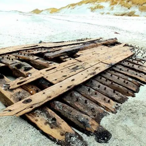 David Walker Old shipwreck 