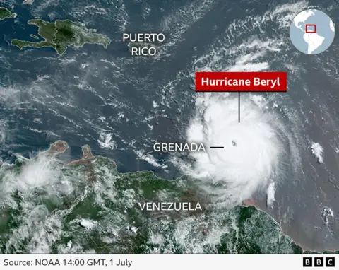 卫星图像显示飓风贝丽尔 (Beryl) 接近格林纳达时的风眼