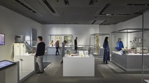 Hunterian museum One of the display rooms