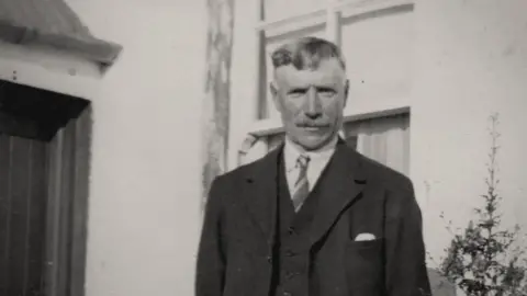 Duncan Campbell was Glenn's great, great uncle