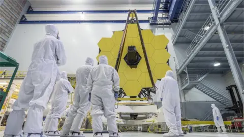 NASA JWST mirror