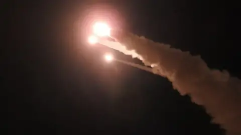 Missiles being fired at Israel by Iran