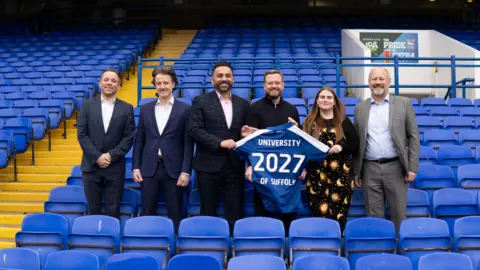 ITFC Shot of the membership partners in the seating area