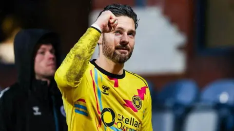 Craig Gordon celebrates Hearts' win