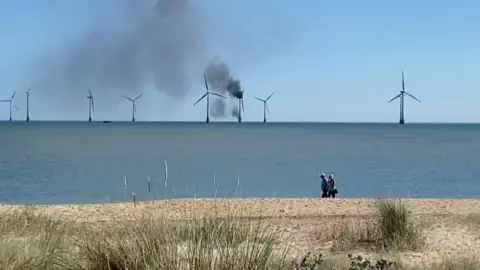 Scroby Sands wind turbine fire off Norfolk coast self extinguishes