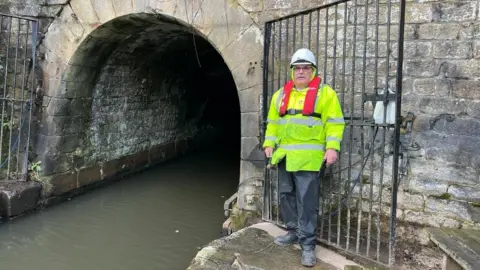 Ian Kelshaw Ian Kelshaw