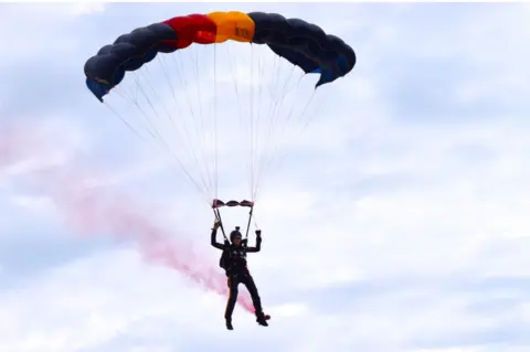 Tendring District Council Tigers Army Parachute Display Team