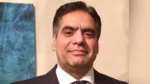 Waheed Akbar Waheed Akbar from The Workers Party of Britain