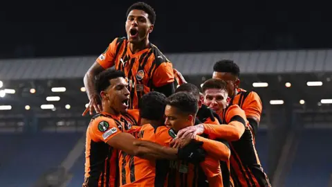 Shakhtar Donetsk celebrate 