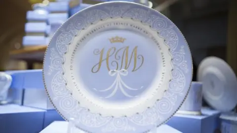 PA commemorative wedding plate