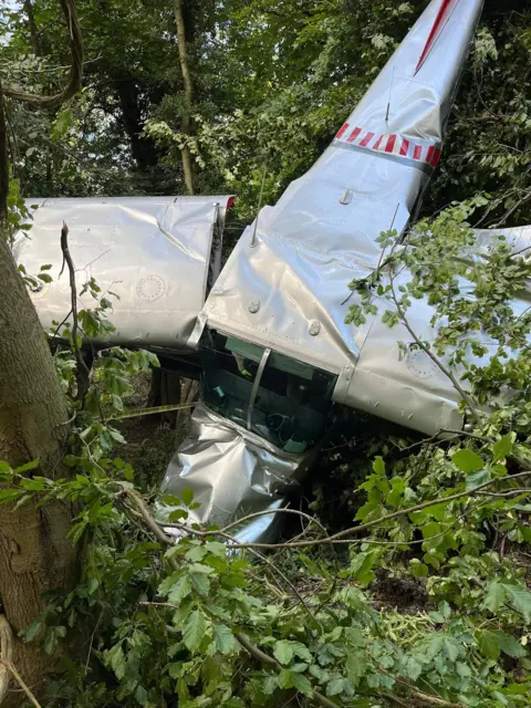 Oxfordshire Fire and Rescue Service Light aircraft crash