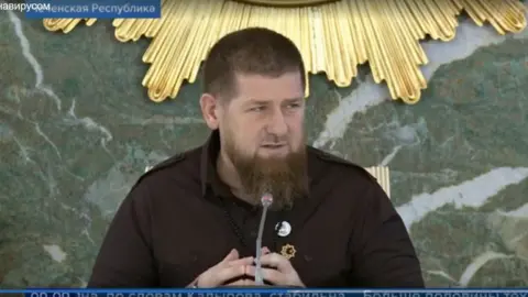 1tv.ru screenshot Ramzan Kadyrov chairing coronavirus emergency HQ meeting