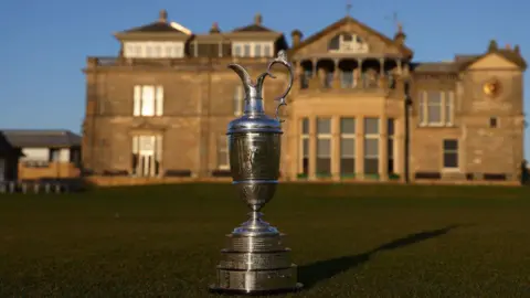 The Royal and Ancient Golf Club is in St Andrews