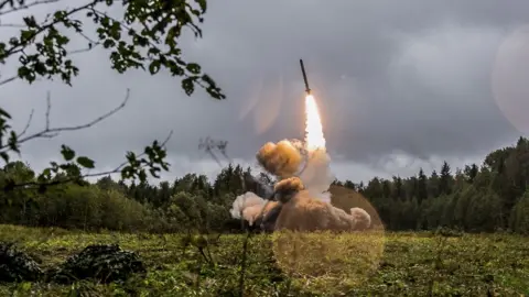 Russian Defence Ministry A Russian tactic missile Iskander -M launches from a green field site near St Petersburg