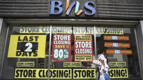 Reuters BHS store closing down