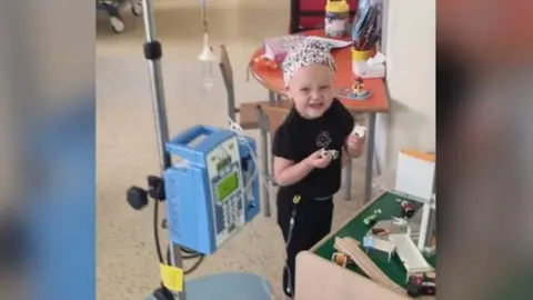 Family handout Lola-Belle