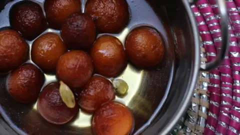 Zara Ali gulab jamun