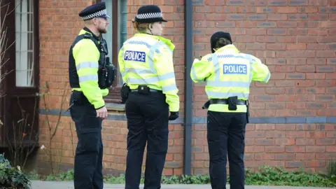 South Beds News Agency Police at scene